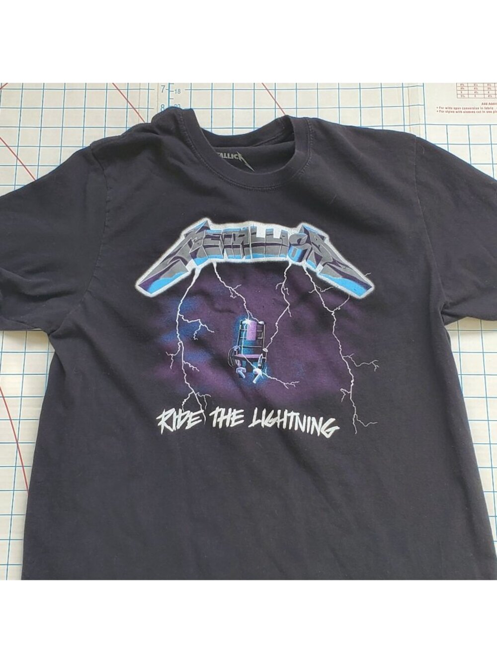 Metallica Ride The Lightning Men's Size Large Rock T-Shirt Black